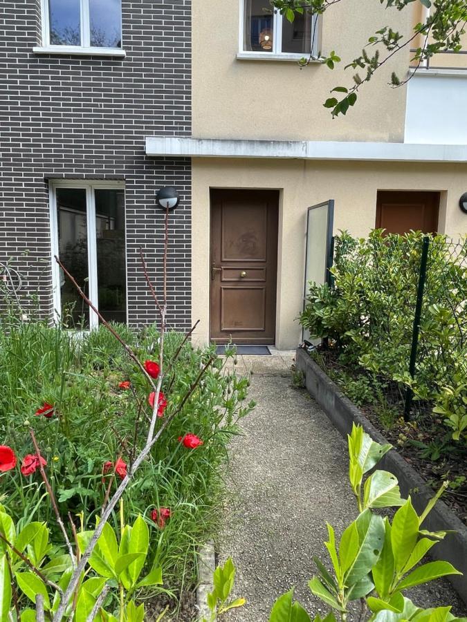 Maison Agreable Et Spacieuse Aux Portes De Paris Et Du Metro Saint-Ouen  Luaran gambar